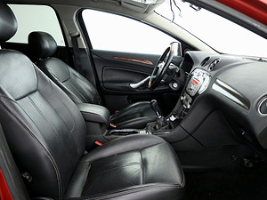 Ford Mondeo Ghia Luxury 2.0 TDCi 103kW (6 foto / 7)