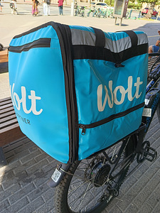 Продам курьерскую сумку Wolt (1 фото из 1)