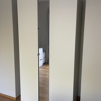 Asjalik riidekapp (6 riiulit + garderoob + peegel)