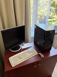 Lauaarvuti komplekt + Samsung monitor (4 foto / 4)