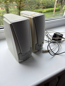 Lauaarvuti koos Samsungi monitoriga – kohe kasutusvalmis (5 foto / 5)