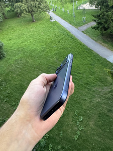 iPhone 17 Pro 256 ГБ, гарантия (6 фото из 8)