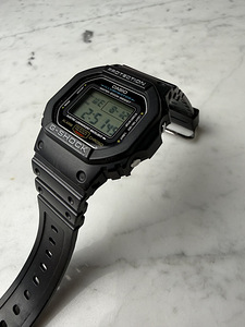 Casio Original G-Shock DW-5600E (1 foto / 5)