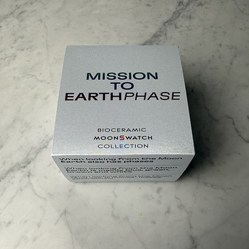 Omega X Swatch MISSION TO EARTHPHASE - SO33M700