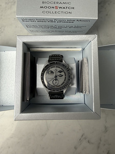 Omega X Swatch MISSION TO EARTHPHASE - SO33M700 (1 foto / 9)