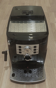Kohvimasin DeLonghi Magnifica S (3 foto / 4)