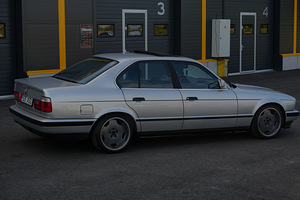 BMW E34 2.5 141 кВт (5 фото из 15)
