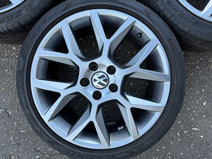 18" оригинальные диски Volkswagen 5x112 + летние шины 225/40/18 (7 фото из 10)