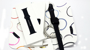 Apple Watch SE 3 44mm LTE GPS (2 foto / 3)
