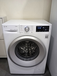 Стиральная машина LG F2J5NY4W, бесплатная доставка (1 фото из 3)