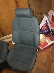 BMW 3 E36 Передние сиденья (3 фото из 4)