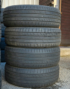 R16 rehvid 205 60 16 kumho 3-4mm (1 foto / 1)