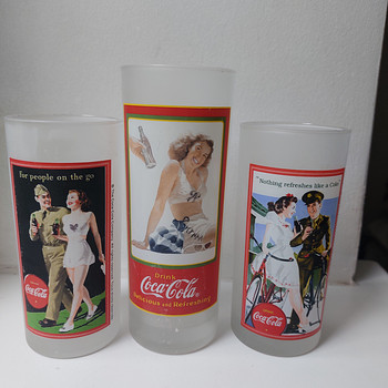3 vintage Coca-Cola klaasi