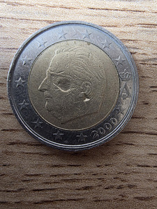 Бельгия 2 евро 2000 года. (2 фото из 2)