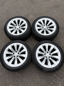 20" оригинальные диски Tesla Model X 5x120 + летние шины 5,5–6 мм (5 фото из 9)
