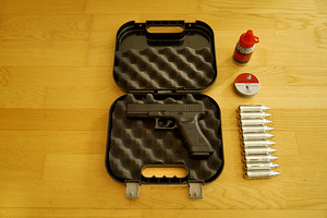 Umarex Glock 17 Blowback 4,5 mm BB / Diabolo (2 foto / 10)