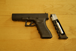 Umarex Glock 17 Blowback 4,5 mm BB / Diabolo (8 foto / 10)
