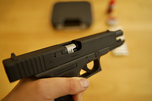 Umarex Glock 17 Blowback 4,5 mm BB / Diabolo (10 foto / 10)