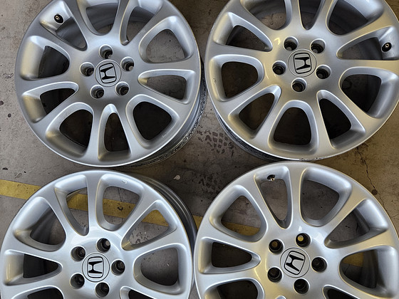 Honda r18 Crv veljed