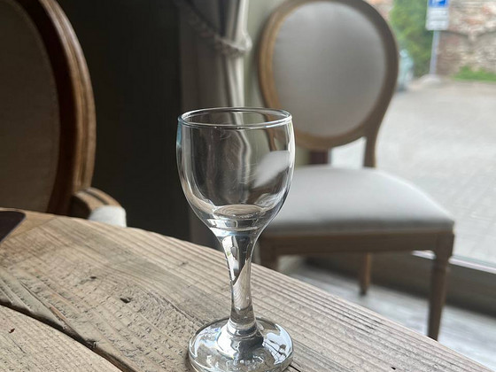 Jalaga pitsiklaasid kange alkoholi jaoks, 12 tk