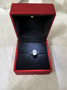Помолвочное кольцо из белого золота 14k (1 фото из 3)