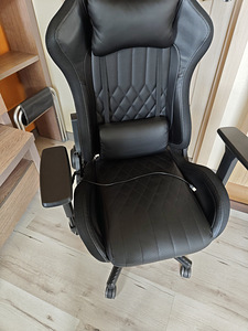 Продам стул (3 фото из 7)