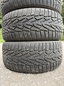 235/50/18 Nokian naastrehvid 7,5mm (2 foto / 6)