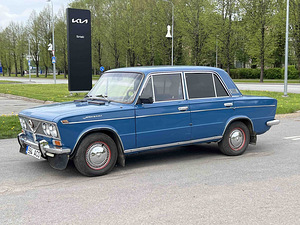 VAZ 2103 (1 foto / 12)
