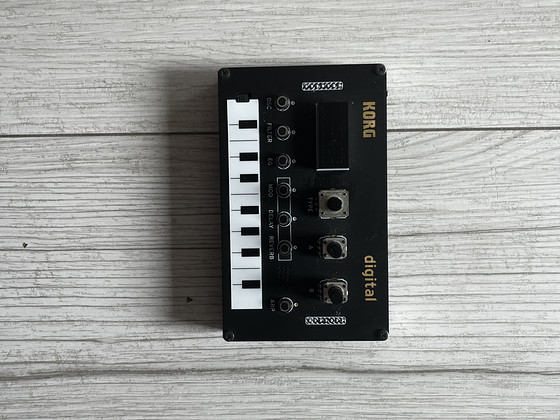 Korg NTS-1 цифровой синтезатор/блок эффектов