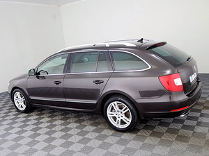 Skoda Superb Highline 4x4 ATM 2.0 TDI 103kW (4 foto / 9)