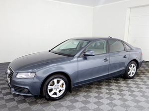 Audi A4 Comfortline Quattro ATM 3.0 TDI 176kW (2 foto / 7)
