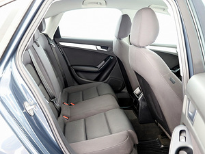 Audi A4 Comfortline Quattro ATM 3.0 TDI 176kW (7 foto / 7)