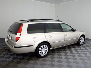 Ford Mondeo Facelift 2.0 107kW (3 foto / 7)