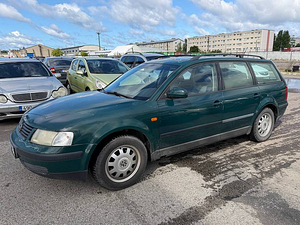 Volkswagen Passat Variant 1.6 74kW (2 foto / 7)