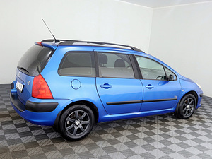 Peugeot 307 D-Sign Facelift 1.6 HDi 80kW (3 foto / 8)
