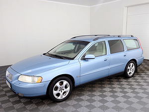 Volvo V70 Facelift 2.4 103kW (2 foto / 7)