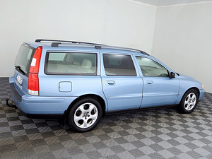Volvo V70 Facelift 2.4 103kW (3 foto / 7)