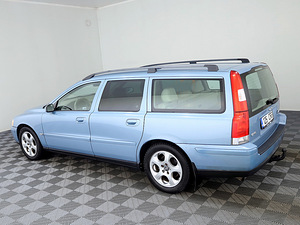 Volvo V70 Facelift 2.4 103kW (4 foto / 7)
