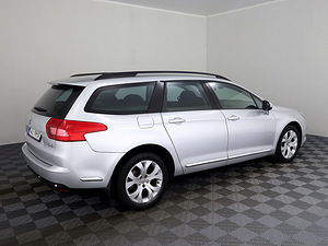 Citroen C5 Elegance Facelift ATM 1.6 115kW (3 foto / 8)