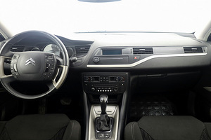 Citroen C5 Elegance Facelift ATM 1.6 115kW (5 foto / 8)