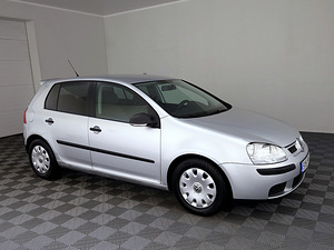 Volkswagen Golf Comfortline ATM 1.6 75kW (1 foto / 7)