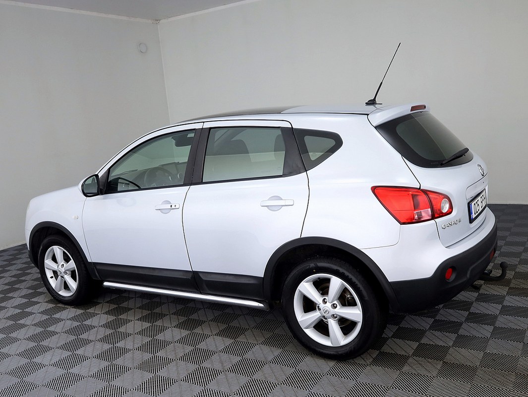 Nissan Qashqai Comfort 4x4 ATM 2.0 dCi 110kW
