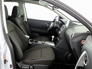 Nissan Qashqai Comfort 4x4 ATM 2.0 dCi 110kW (6 foto / 8)