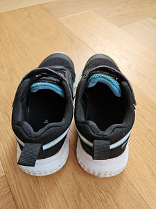 Reebok tossud, suurus 31 (5 foto / 5)