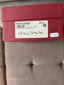 Baldinini nahast kingad, EU 37.5, uued (8 foto / 9)