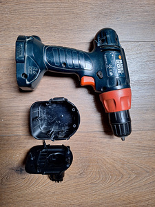 Akutrell Black&Decker CD12C (ilma aku ja laadijata) (2 foto / 2)