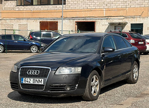 AUDI A6 (2 фото из 8)