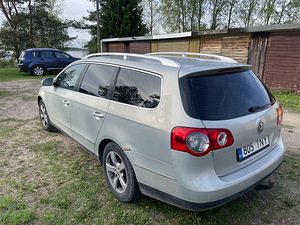 Passat b6 (2 фото из 5)