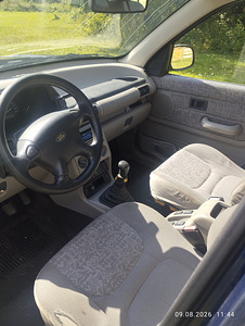 Продажа/обмен Land Rover (8 фото из 9)