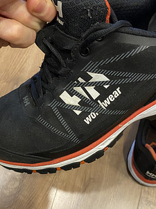Helly hansen tööjalatsid (1 foto / 5)